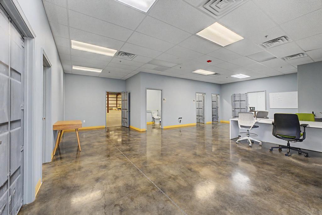1300 W Hudson Rd, Rogers, AR for lease Interior Photo- Image 1 of 1