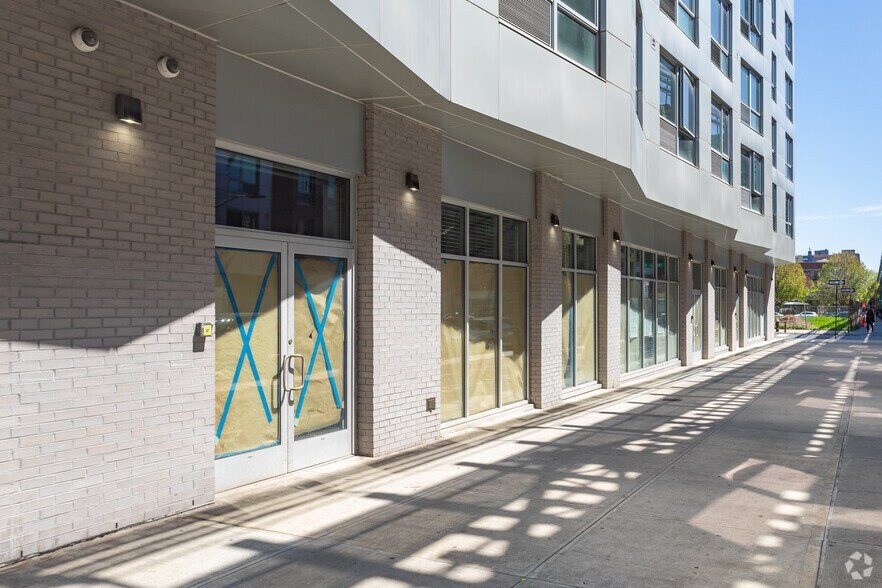 463 Livonia Ave, Brooklyn, NY à louer - Photo du bâtiment - Image 3 de 4