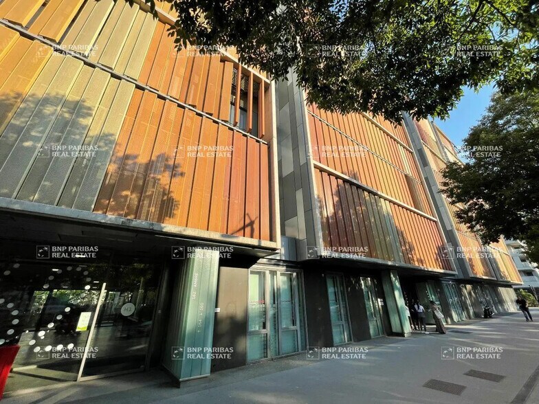 Bureau dans Lyon à louer - Photo du bâtiment - Image 2 de 13