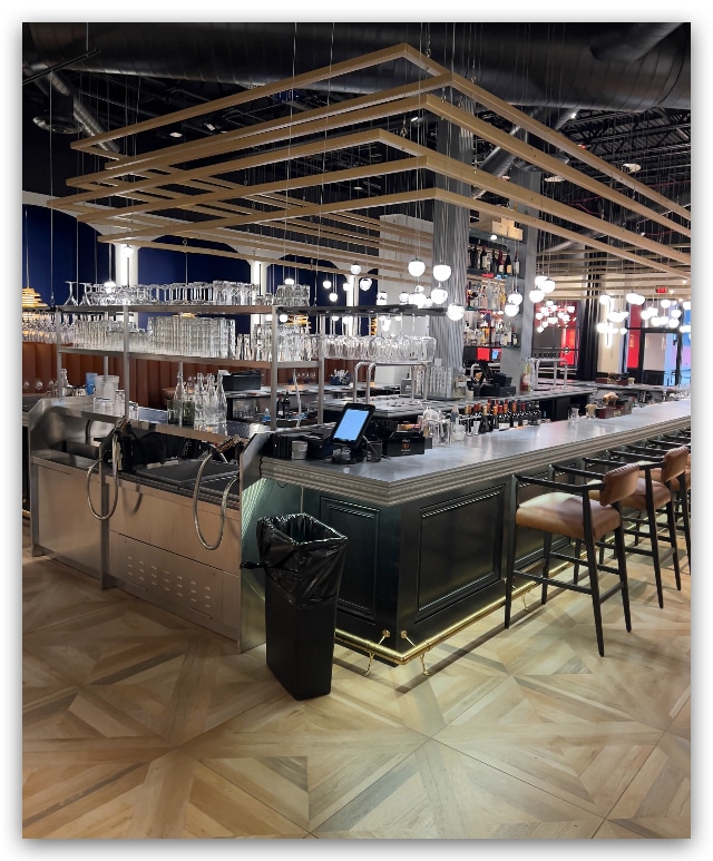 Plus de détails pour 44225-44325 W 12 Mile Rd, Novi, MI - Commerce de détail à louer