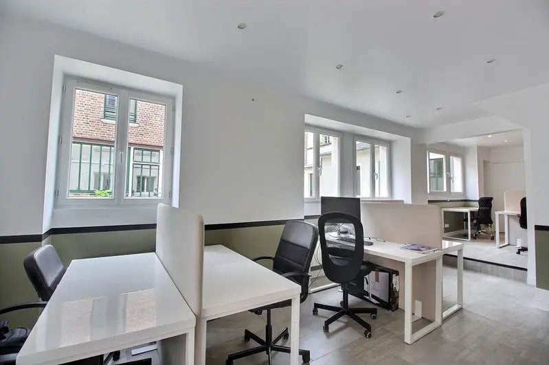 Office in Paris for lease - Interior Photo - Image 2 of 9