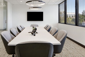 12544 High Bluff Dr, San Diego, CA à louer Photo intérieure- Image 2 de 3