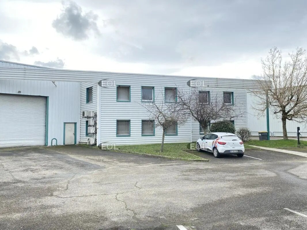 Office in Toussieu for lease Building Photo- Image 1 of 11