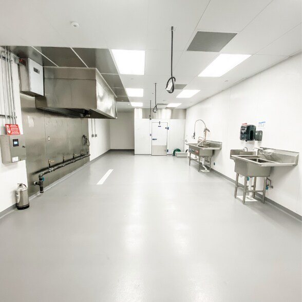 1499 Regal Row, Dallas, TX à louer - Photo intérieure - Image 3 de 37