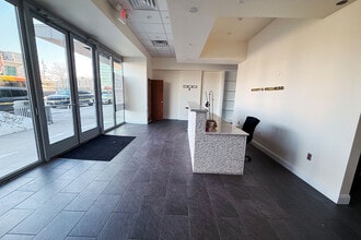 500 Ave At Port Imperial Blvd, Weehawken, NJ à louer Photo intérieure- Image 2 de 3