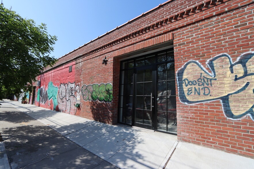 202 Van Dyke St, Brooklyn, NY for lease - Building Photo - Image 1 of 9