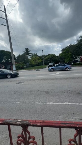 50 SW 31st Ave, Fort Lauderdale, FL for lease - Commercial Listing Video - Image 2 of 15