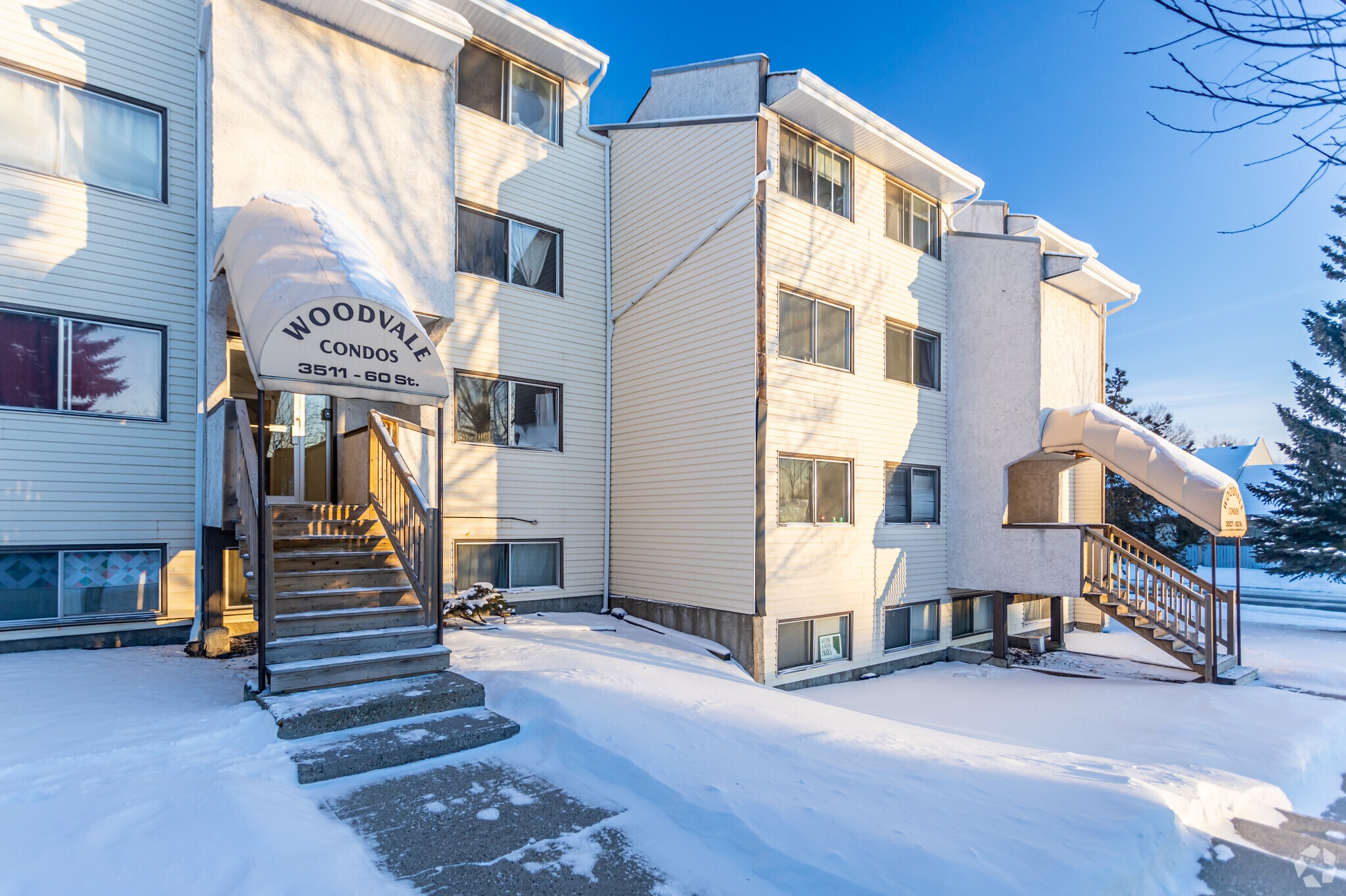 3507 60 St NW, Edmonton, AB for sale Primary Photo- Image 1 of 3