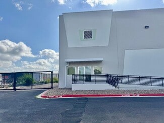 More details for 13101 Spivey Dr, Laredo, TX - Industrial for Lease