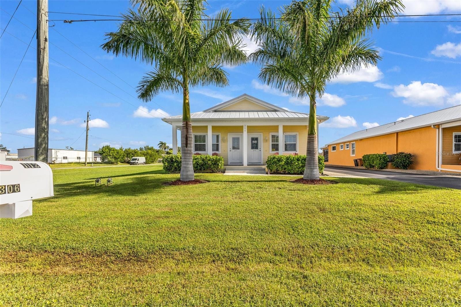 Punta Gorda Duplex Portfolio portfolio of 1 properties for sale on LoopNet.ca Primary Photo- Image 1 of 3