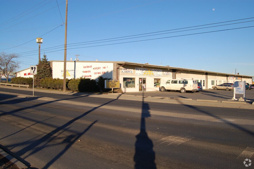3603-3627 E Springfield Ave, Spokane, WA à louer - Photo du bâtiment - Image 2 de 3