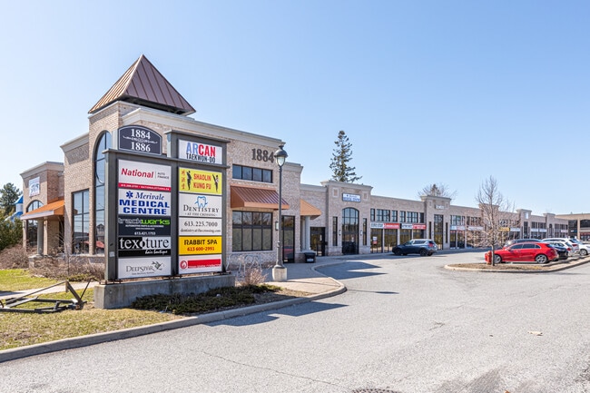 Plus de détails pour 1884 Merivale Rd, Ottawa, ON - Commerce de détail à vendre