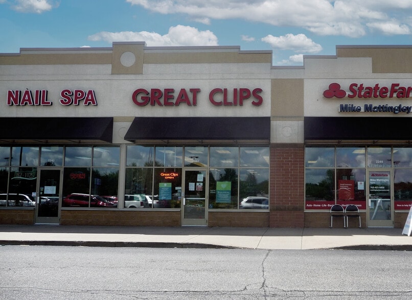 2218-2279 NW Bunker Lake Blvd, Andover, MN for lease - Building Photo - Image 2 of 4