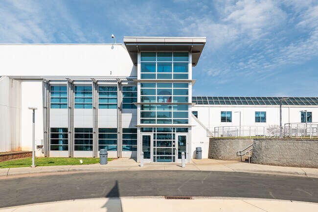 Plus de détails pour 10401 Monroe Rd, Matthews, NC - Industriel à vendre