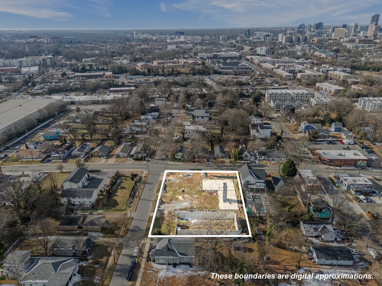 1027 Belmont Ave, Charlotte, NC à vendre - Aérien - Image 2 de 6