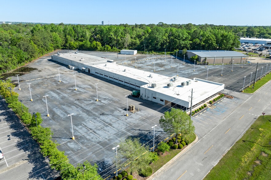 3016 Government Blvd, Mobile, AL à louer - Photo du bâtiment - Image 3 de 3