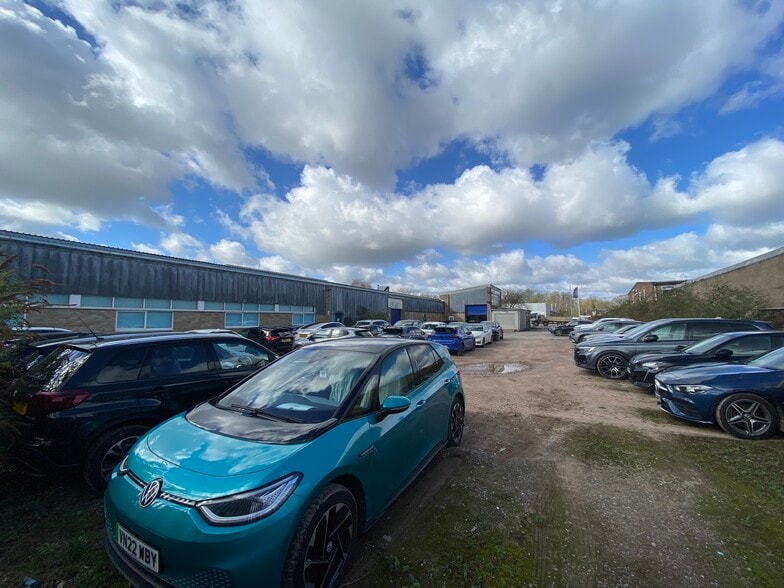 Telford Rd, Salisbury for lease - Building Photo - Image 3 of 3