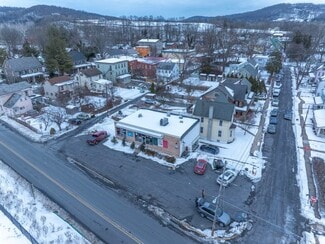 Plus de détails pour 720 Easton Rd, Riegelsville, PA - Commerce de détail à vendre