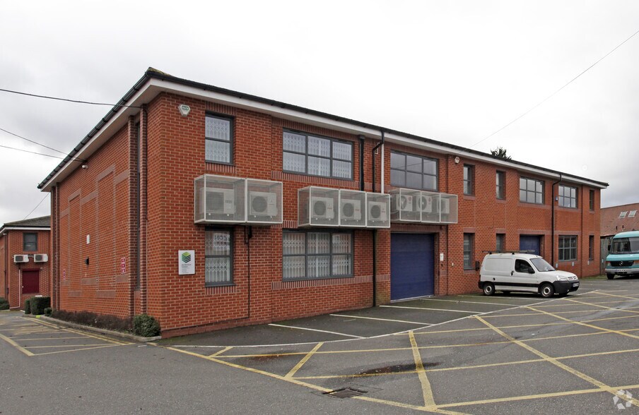 Park Ln, Nottingham à louer - Photo du bâtiment - Image 2 de 2