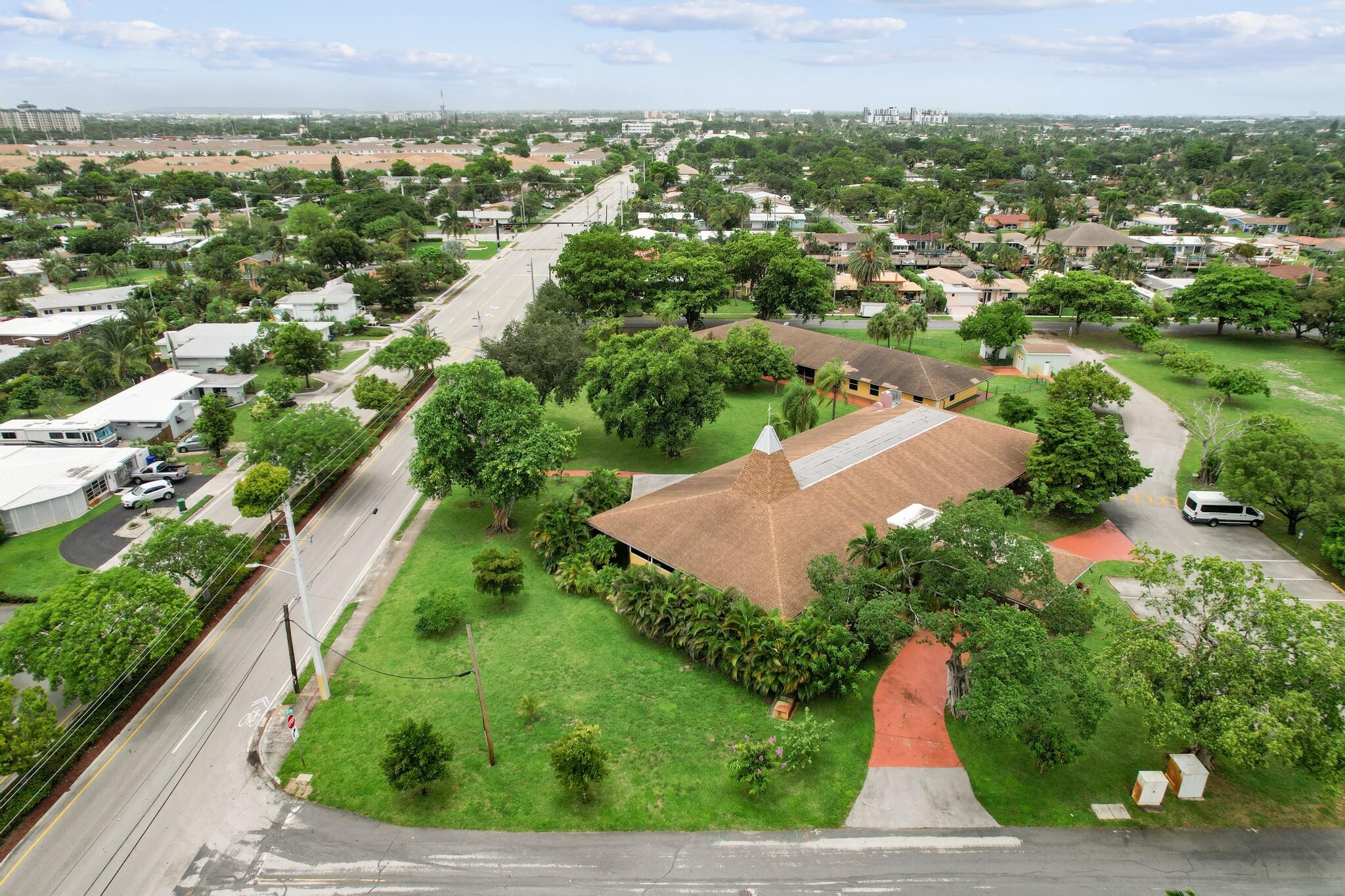 950 S Cypress Rd, Pompano Beach, FL à vendre Photo du bâtiment- Image 1 de 1