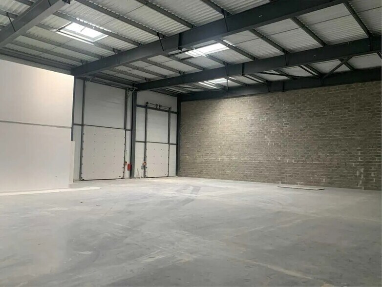 Office in Mérignac for lease - Interior Photo - Image 2 of 17