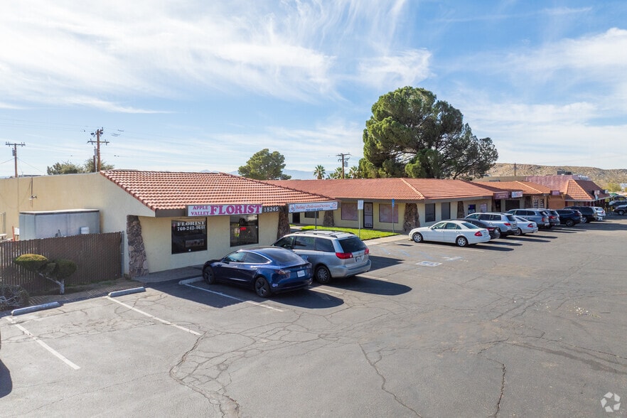 18245 US Highway 18, Apple Valley, CA for lease - Building Photo - Image 2 of 26