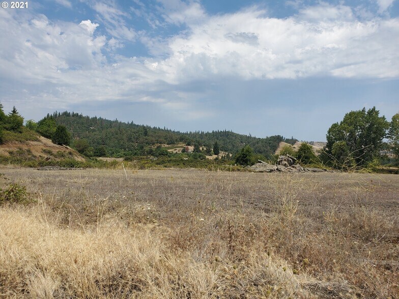 0 Quarry Rd, Roseburg, OR à vendre - Photo du bâtiment - Image 3 de 6