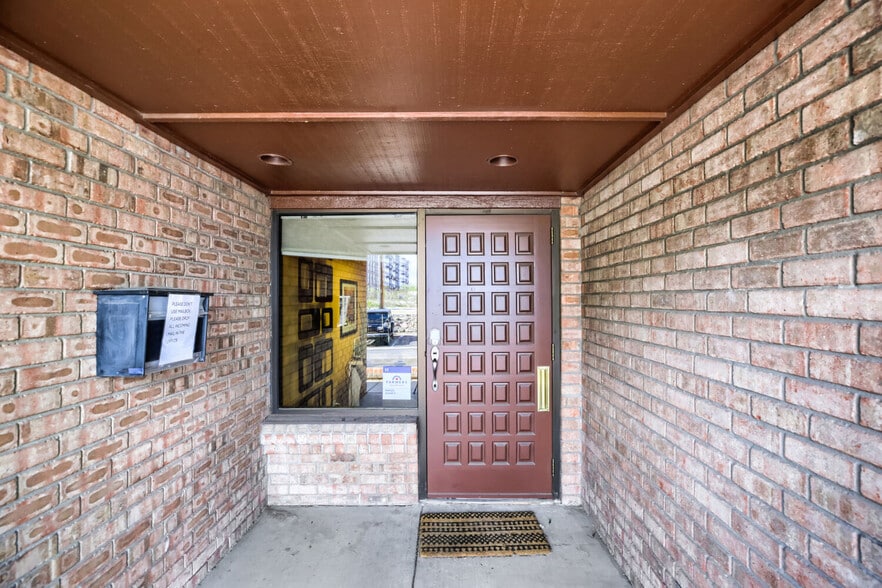 11184 Huron St, Northglenn, CO for sale - Building Photo - Image 2 of 31