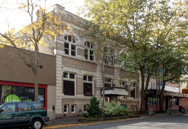 More details for 1414 Cornwall Ave, Bellingham, WA - Retail for Lease