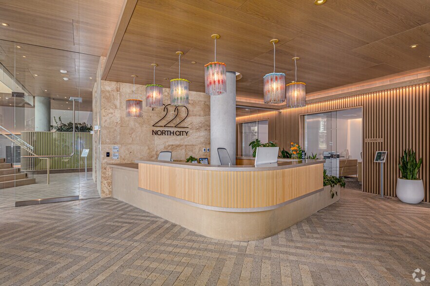 222 N City Dr, San Marcos, CA à louer - Hall d’entrée - Image 2 de 30