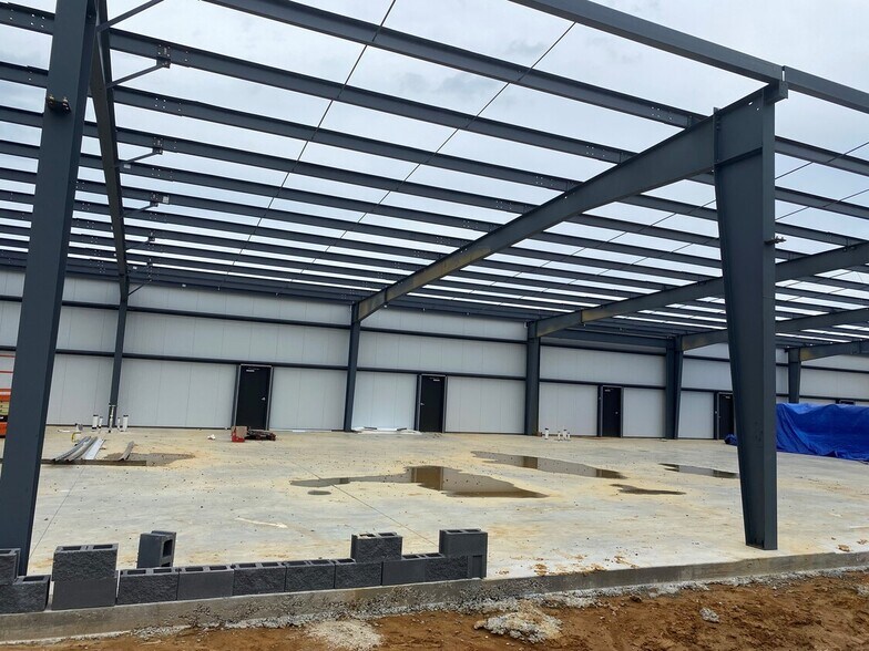 8169 Pine Ridge Rd, Mechanicsville, VA à vendre - Photo du bâtiment - Image 2 de 12