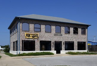 Plus de détails pour 223 S Lynn Riggs Blvd, Claremore, OK - Bureau à louer
