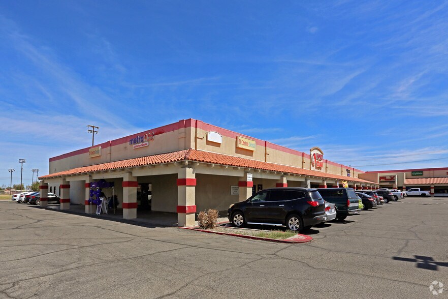 1109-1151 S 4th St, El Centro, CA à vendre - Photo du bâtiment - Image 2 de 9