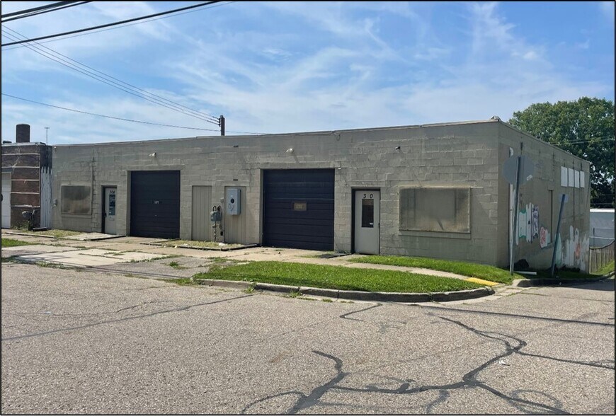 300 S Hosmer St, Lansing, MI à vendre - Photo du bâtiment - Image 2 de 32