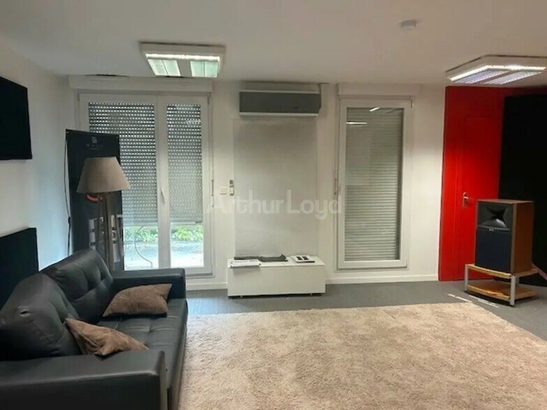 Commerce de détail dans Nancy à louer - Photo du bâtiment - Image 3 de 8