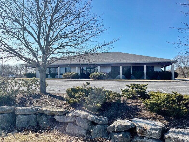 5523 Integrity Way, Appleton, WI à vendre - Photo du bâtiment - Image 2 de 37