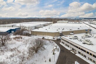 Plus de détails pour 7245 Henry Clay Blvd, Liverpool, NY - Industriel à louer