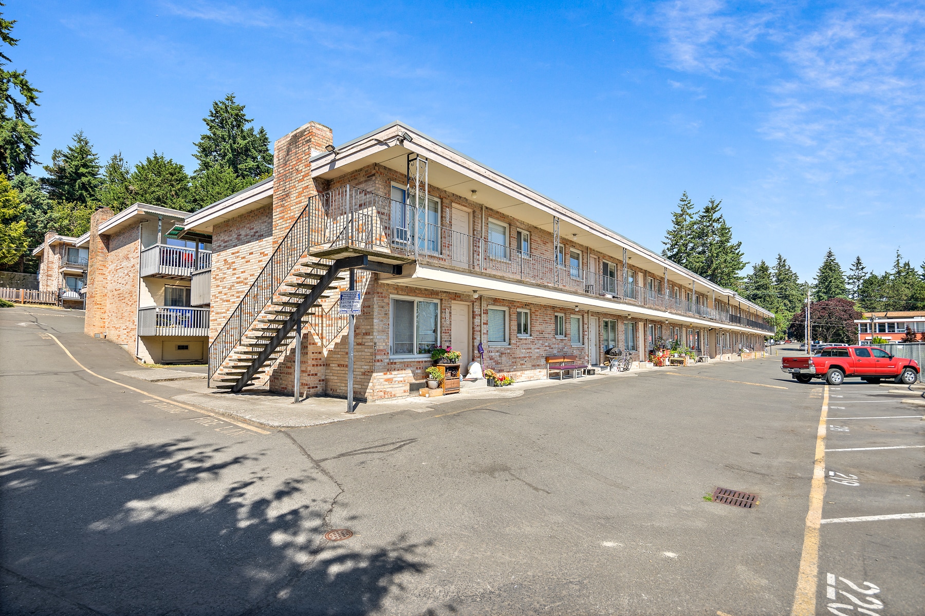 6630 202nd St SW, Lynnwood, WA for sale Building Photo- Image 1 of 27
