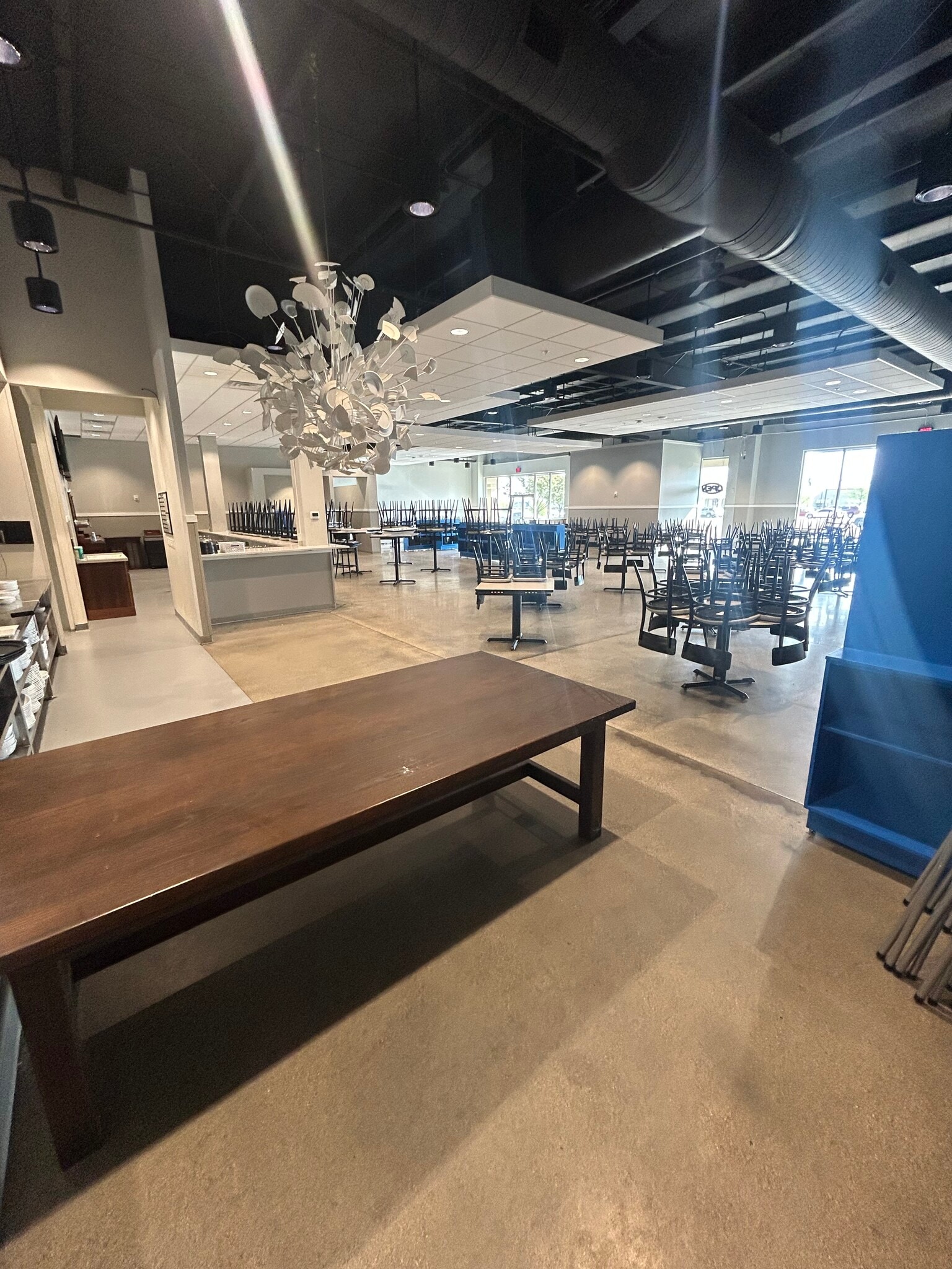 3800 Osborne Dr W, Hastings, NE for lease Interior Photo- Image 1 of 12