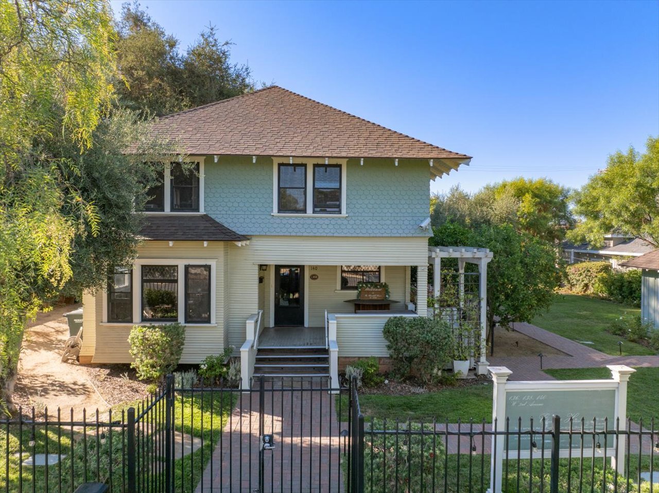 136-140 W 3rd Ave, Escondido, CA à louer Photo du bâtiment- Image 1 de 68