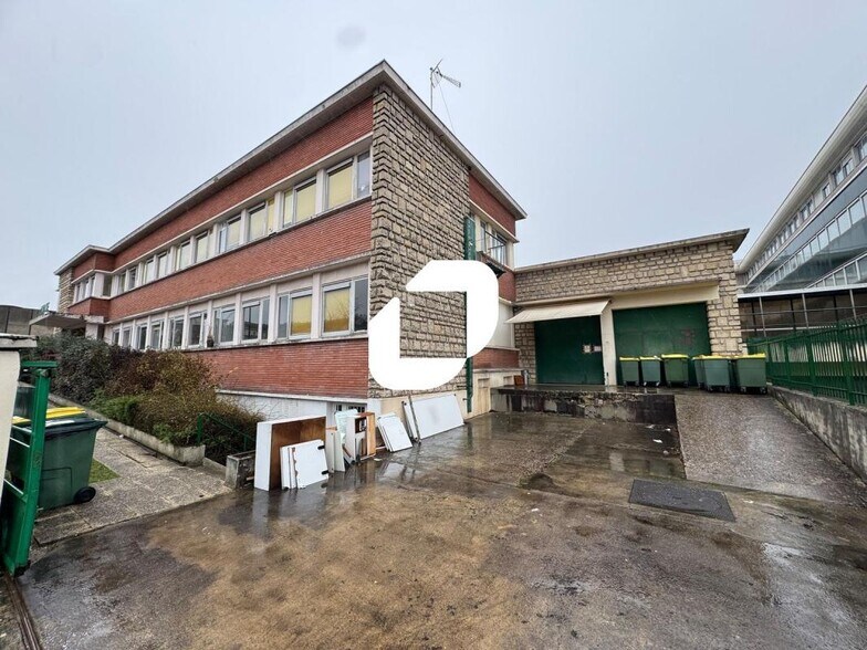 Flex dans Bagneux à louer - Photo du bâtiment - Image 1 de 6