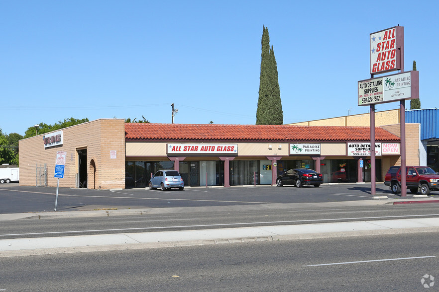 4643-4645 N Blackstone Ave, Fresno, CA à vendre - Photo du bâtiment - Image 1 de 1