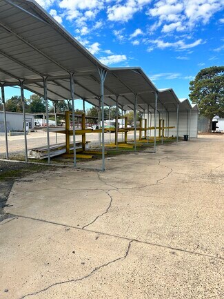 More details for 1220 W 13th St, Texarkana, TX - Industrial for Sale