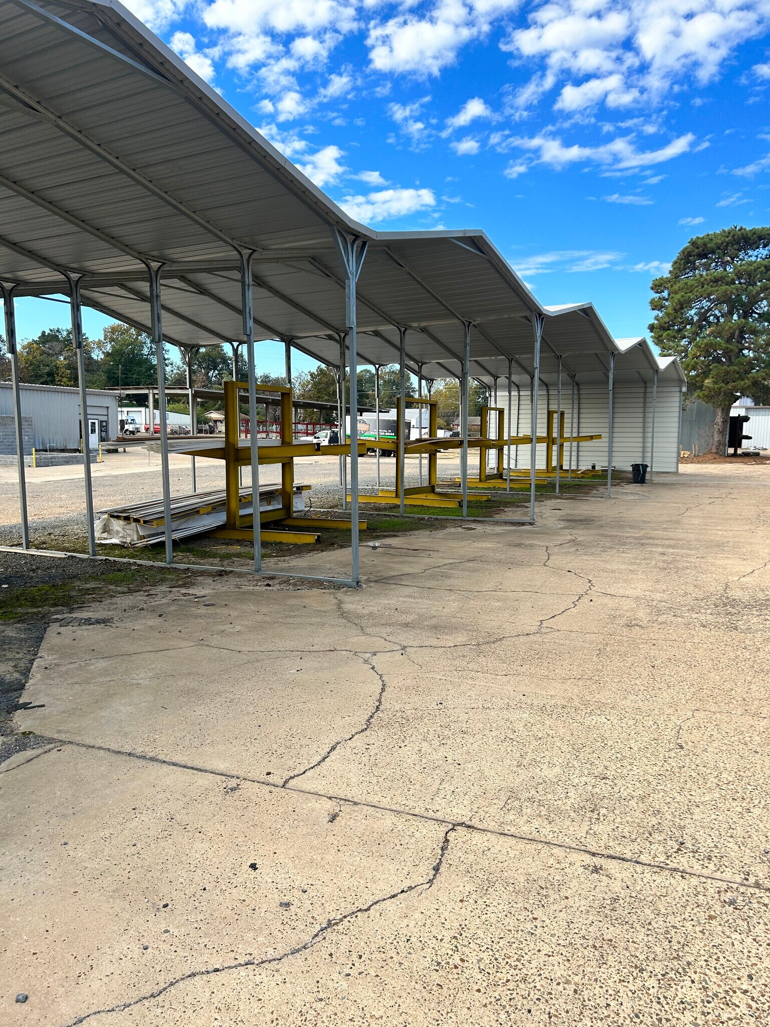 1220 W 13th St, Texarkana, TX for sale Building Photo- Image 1 of 37