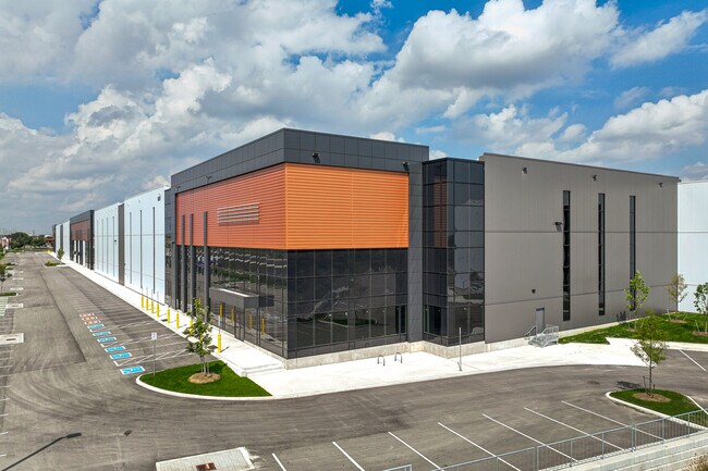 Plus de détails pour 9001 B Hwy 50, Vaughan, ON - Industriel à louer