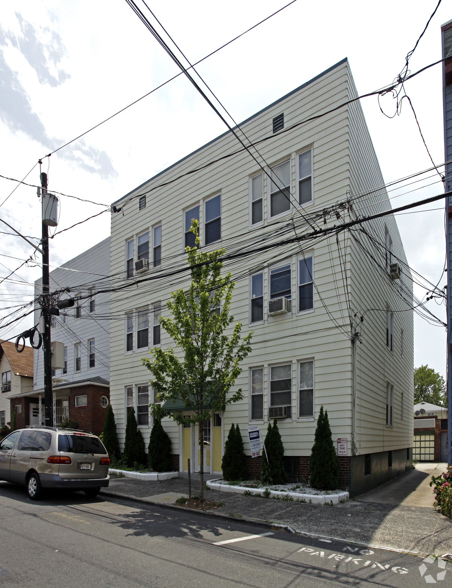 91 Terhune Ave, Jersey City, NJ à vendre Photo principale- Image 1 de 3