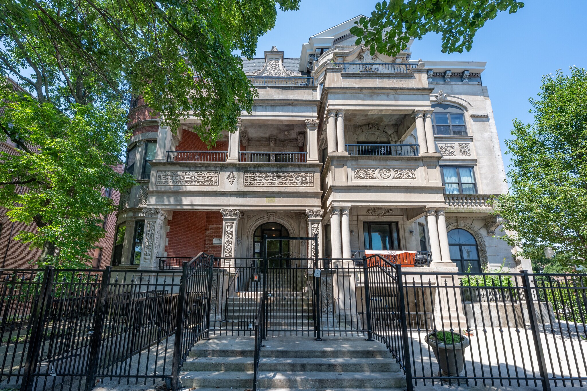 4706-4714 S King Dr, Chicago, IL à vendre Photo du bâtiment- Image 1 de 7