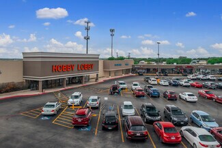 Plus de détails pour 7012-7084 Bandera Rd, San Antonio, TX - Bureau/Médical à louer