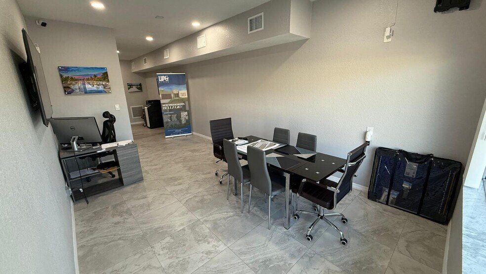 424 SE 47th Ter, Cape Coral, FL for lease - Building Photo - Image 2 of 14