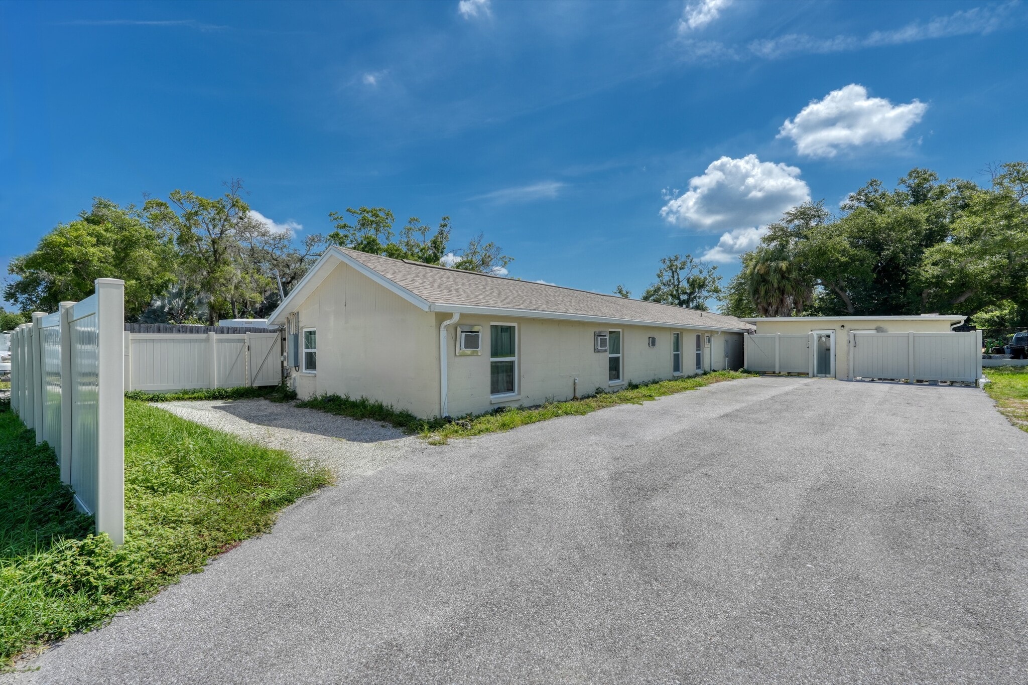 4615 Hesperides, Tampa, FL for sale Building Photo- Image 1 of 8